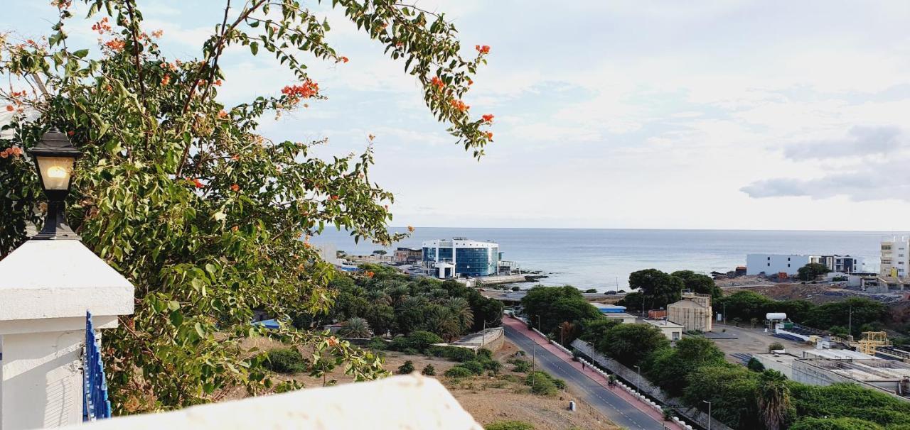 Kelly Guest House Praia Exteriér fotografie